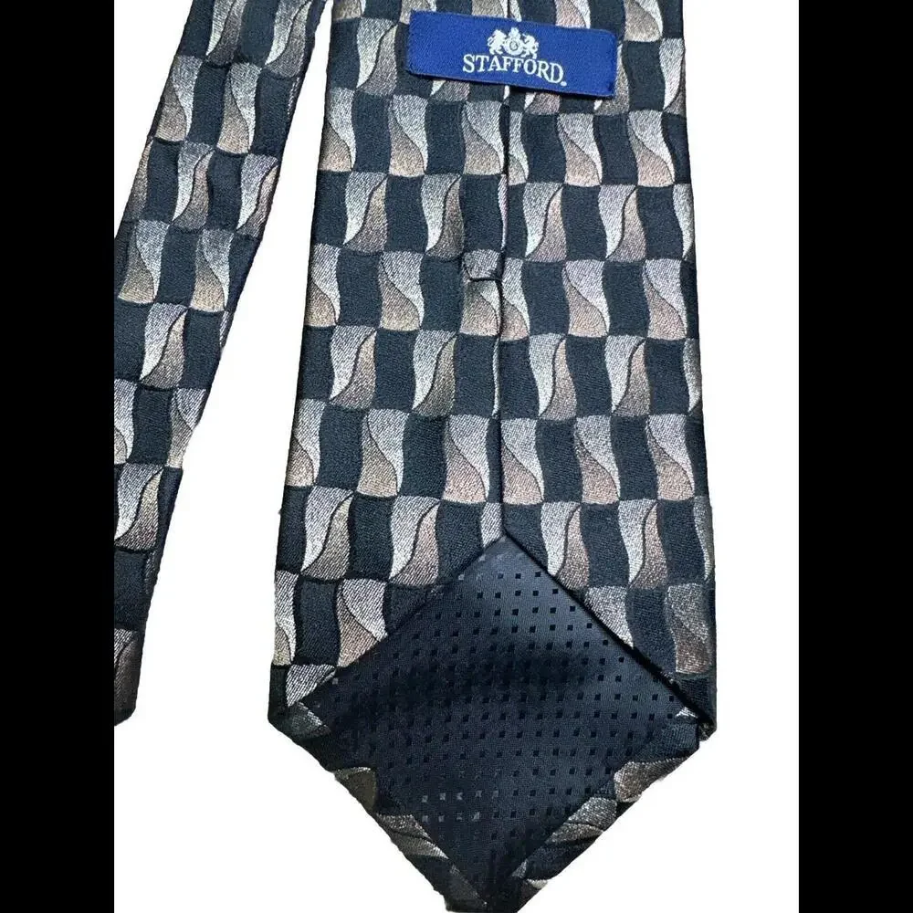 Stafford Executive‎ Men's Tie 100% Silk Black Geometric USA Classic Necktie